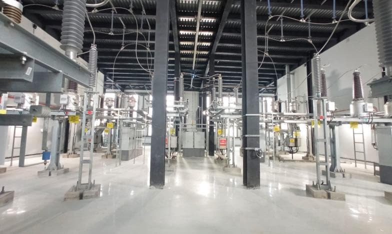 Obra de la subestación Azino en construcción