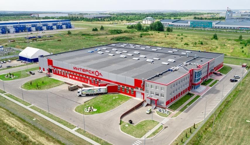 Equipo de producción de la planta Interskol–Alabuga